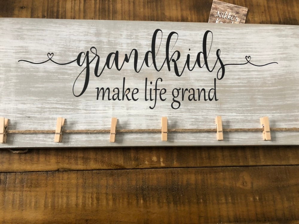 Grandkids make life grand sign wall decor & photo holder